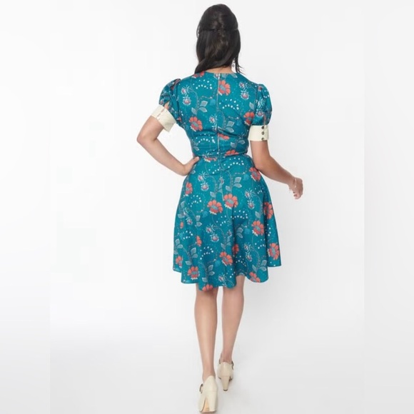 Unique Vintage Teal & Red Floral Chain Print Retro Swing Dress Size M - Picture 2 of 16